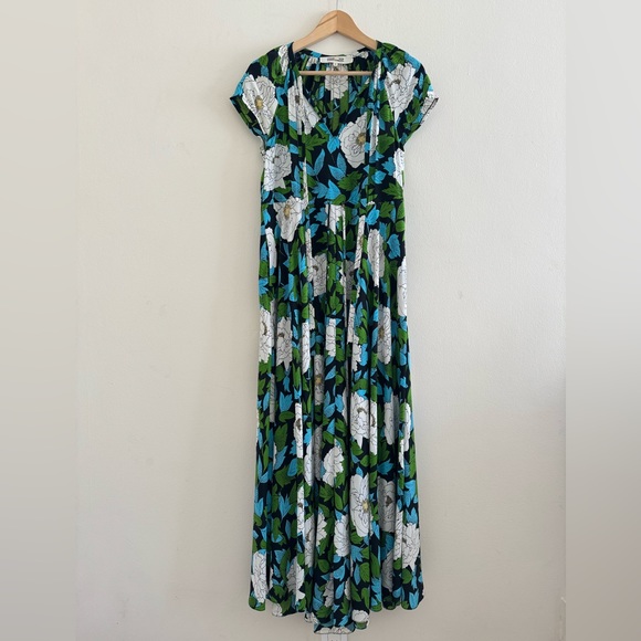 ❌Diane von Furstenberg Silk Floral Maxi Dress Size XS - Picture 1 of 7